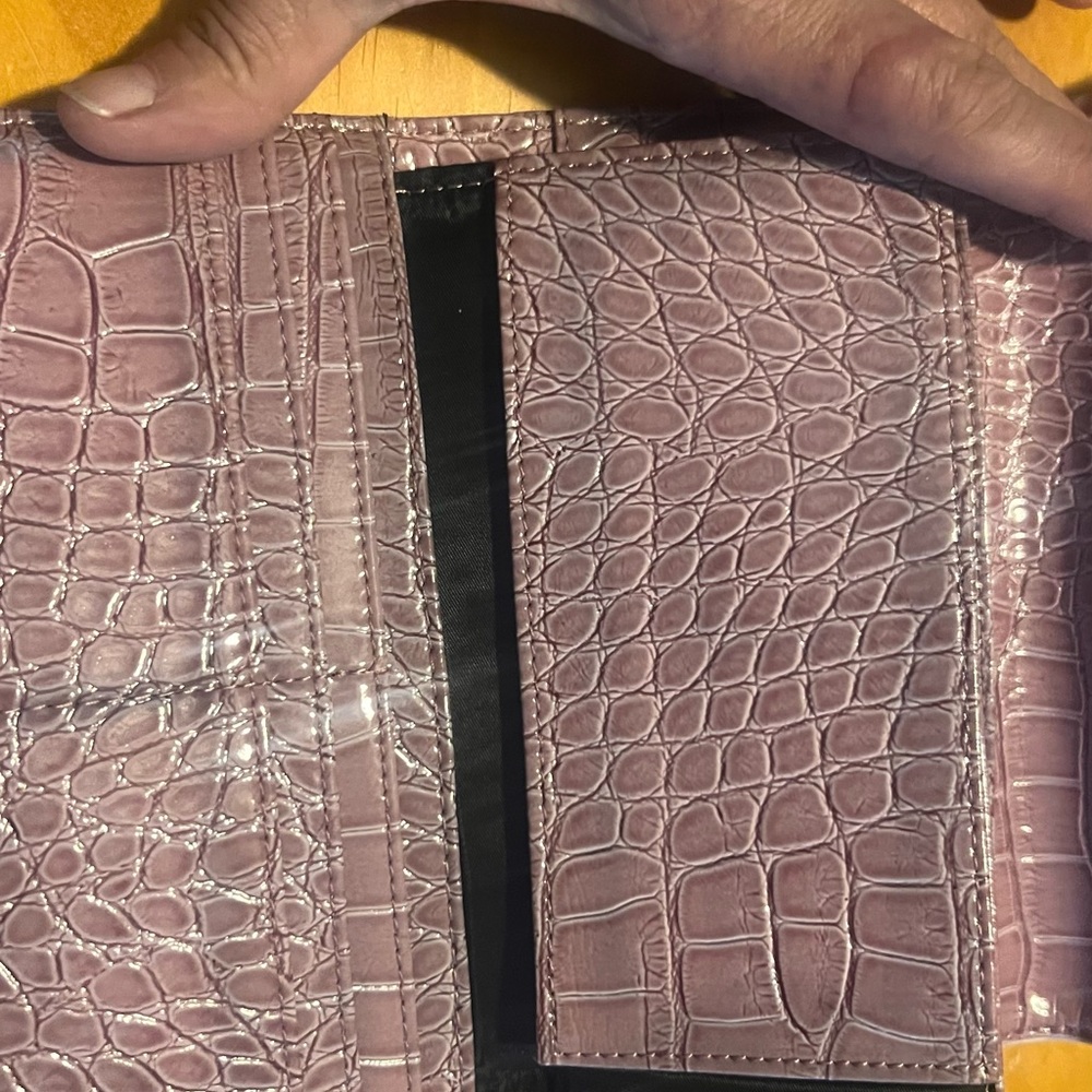 Wallet - Picture 3 of 4